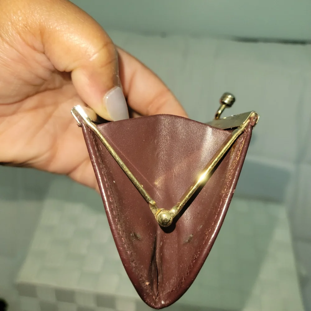 Etienne Aigner Vintage Burgundy Authentic Coin Purse - Picture 9 of 12